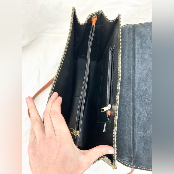 Chenson Vintage Striped Satchel - Picture 10 of 13